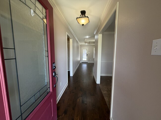 Building Photo - 1417 Puritan Dr