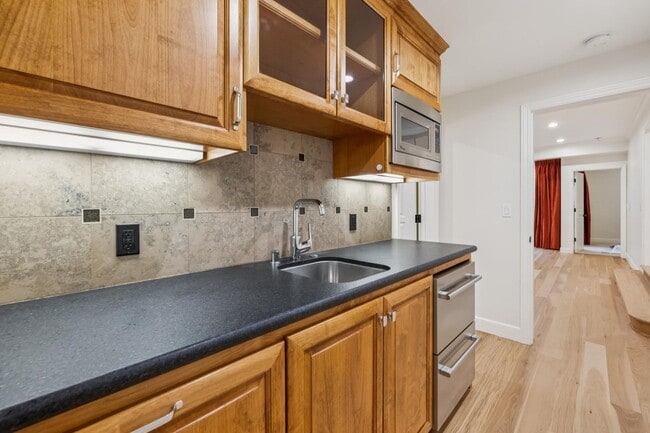 Building Photo - 7BR / 6BA Los Altos Home with Elevator, 3-Car Garage & EV Charging