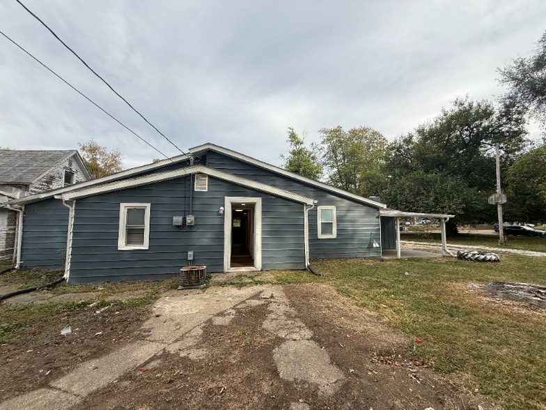 Building Photo - 2638 N 17th St