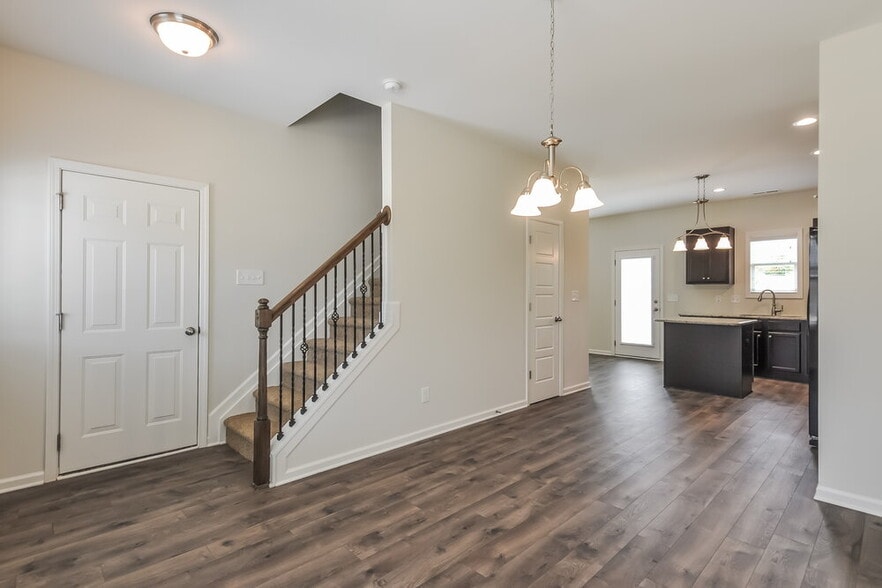 Building Photo - 125 Crawford Pkwy