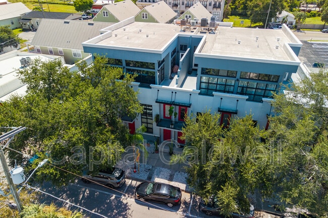 Building Photo - 1615 E fifth Ave