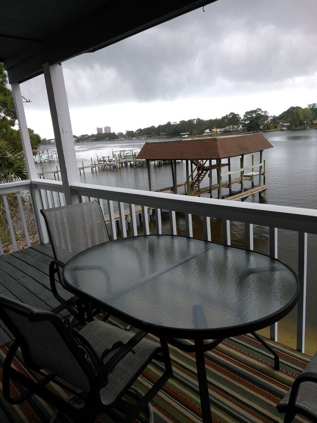 Building Photo - $500 discount on the first month's rent for qualified tenants Quality Waterfront Gated Community ...