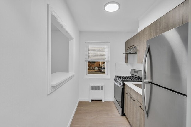 Building Photo - Edgar Gardens Apartments