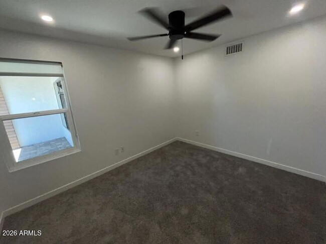 Building Photo - 6110 E Blanche Dr
