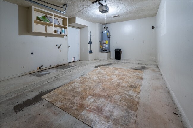 Building Photo - 2027 Alabama St