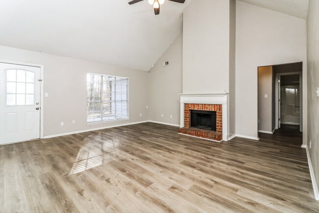 Building Photo - 4123 Chanticleer Dr NW