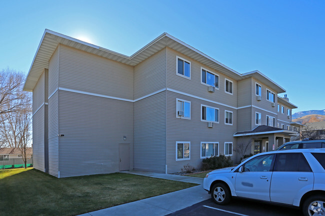 Building Photo - Frost Yasmer Estates