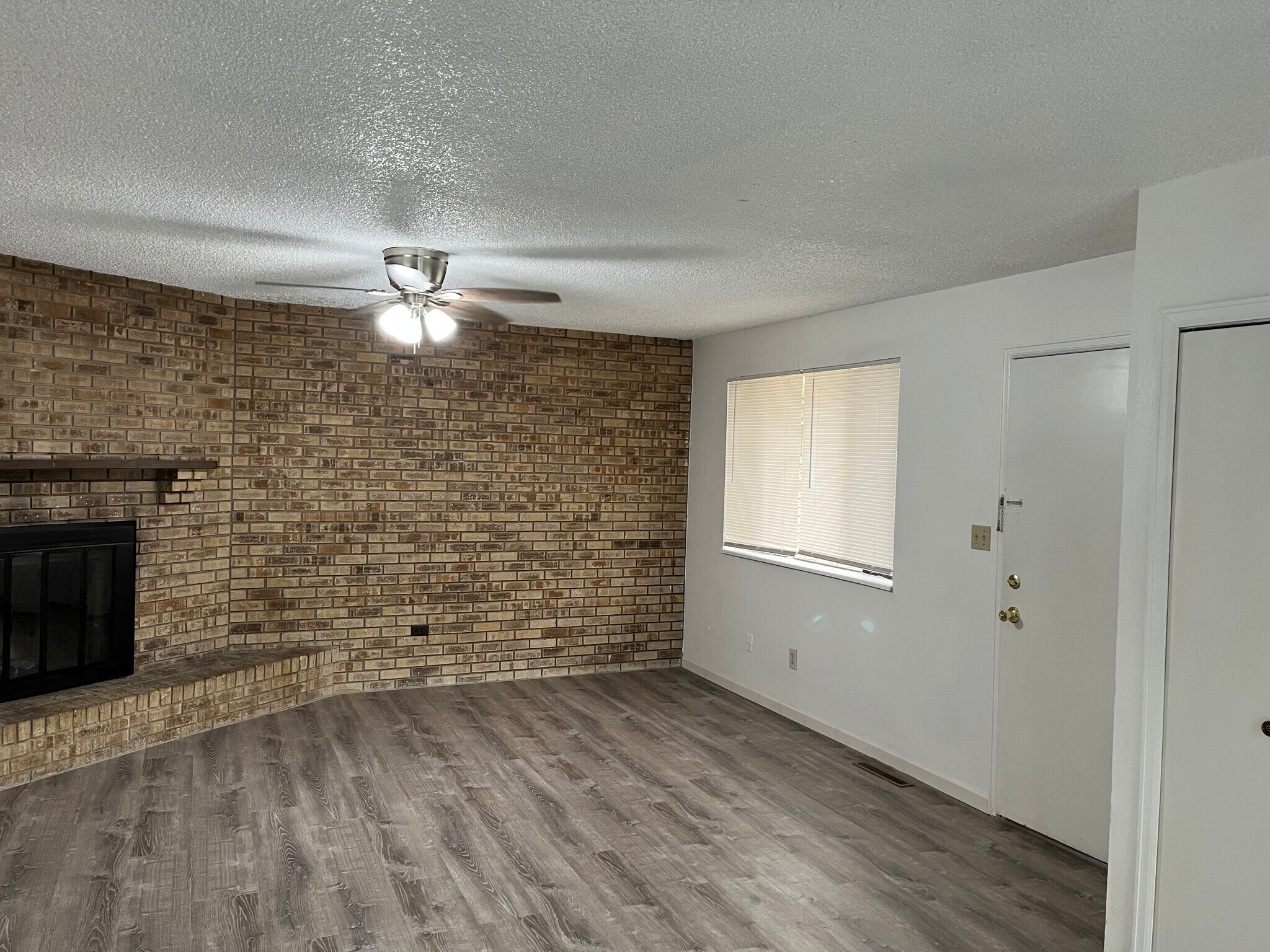 Building Photo - 1426 Centennial Dr