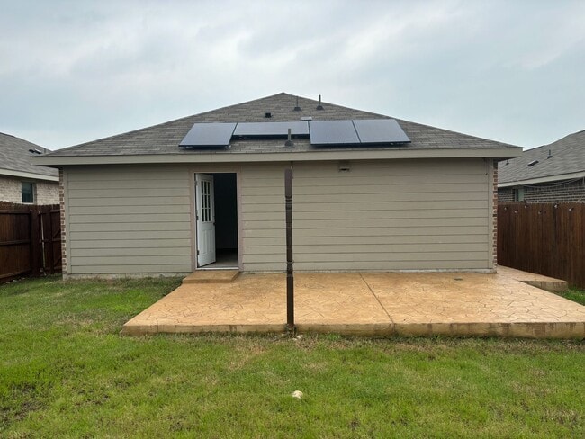 Building Photo - EMISD***3/2/2****