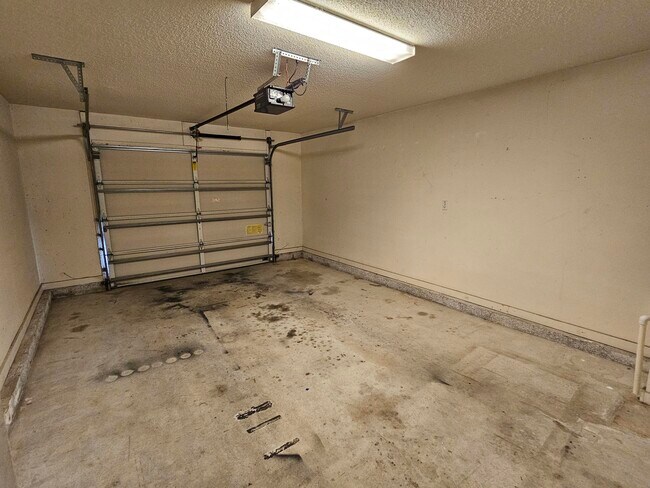 Building Photo - 2787 Bay Club Dr