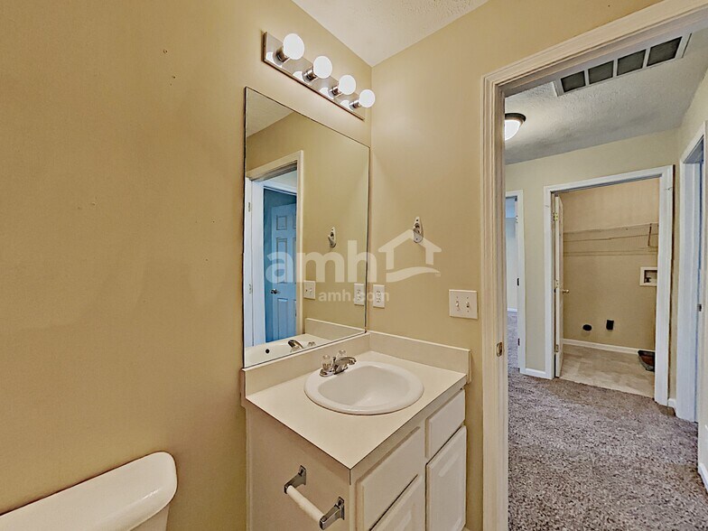 Building Photo - 3333 Cain Harbor Dr