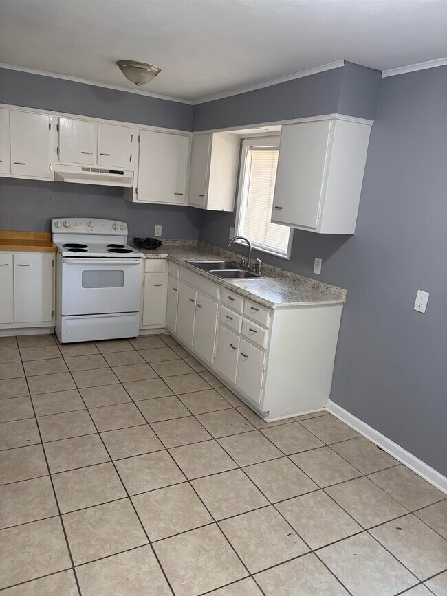 Building Photo - 1263 Laudeen Dr