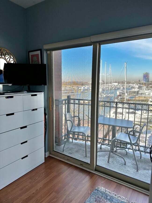 Building Photo - 15 WARREN St