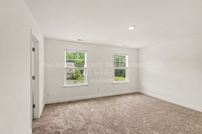Building Photo - 15020 Sycamore Crossing Ct