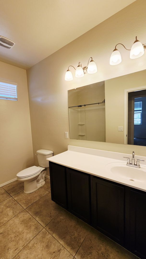 Building Photo - 3 bed in Casa Grande!