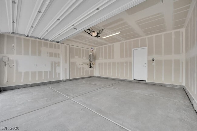 Building Photo - 5925 Obsidian Sky Ave