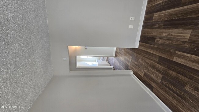 Building Photo - 512 Woodward Ave