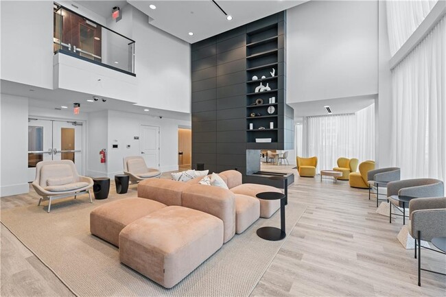 Building Photo - 3324 Peachtree Rd
