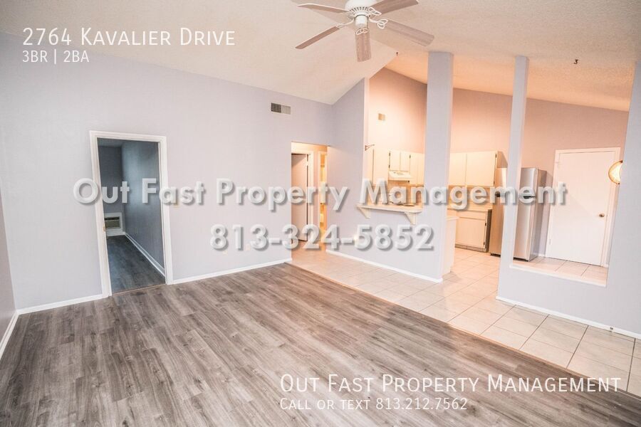Building Photo - 2764 Kavalier Dr
