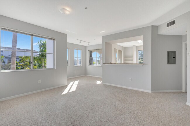 Building Photo - 11020 Legacy Dr