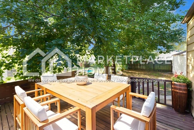 Building Photo - 11108 Studebaker Ave