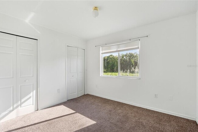 Building Photo - 27700 Breakers Dr