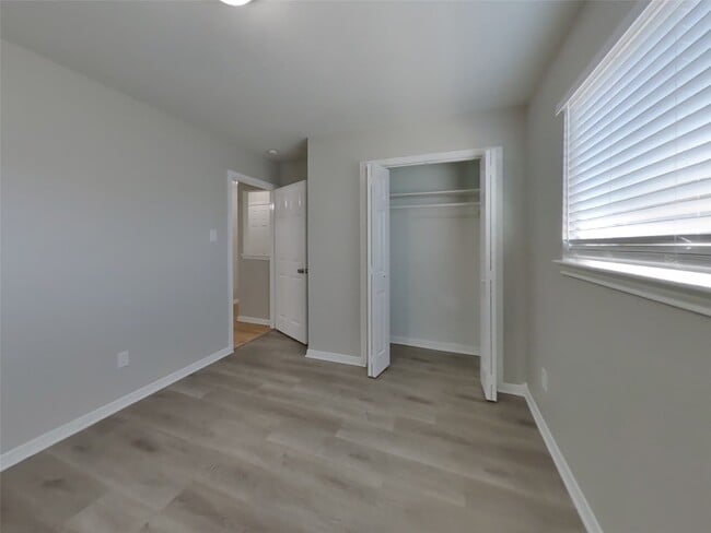 Building Photo - 13603 Lynnville Dr