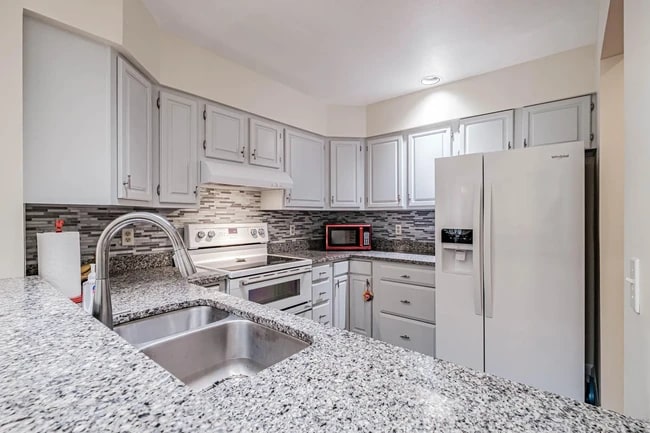 Building Photo - 9 Lupine Ct