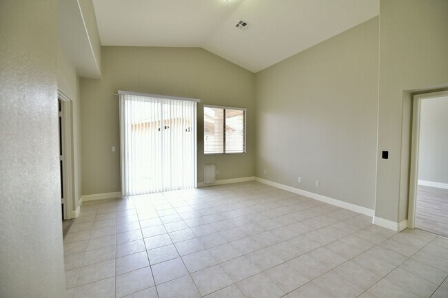 Building Photo - 6157 Copper Crest Dr