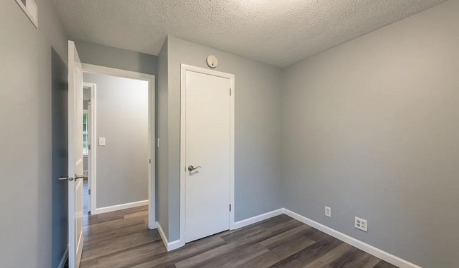 Building Photo - Fully Remodeled 3 Bedroom, 3 Bath Close To Purdue!