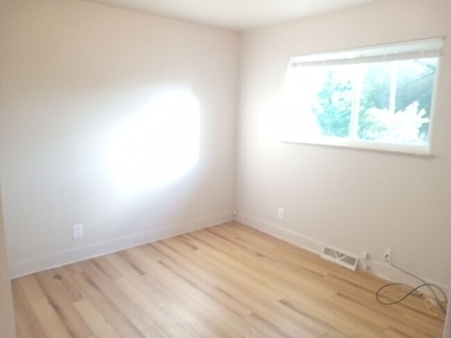 Building Photo - 5 Bedroom Single Family Home in Arvada