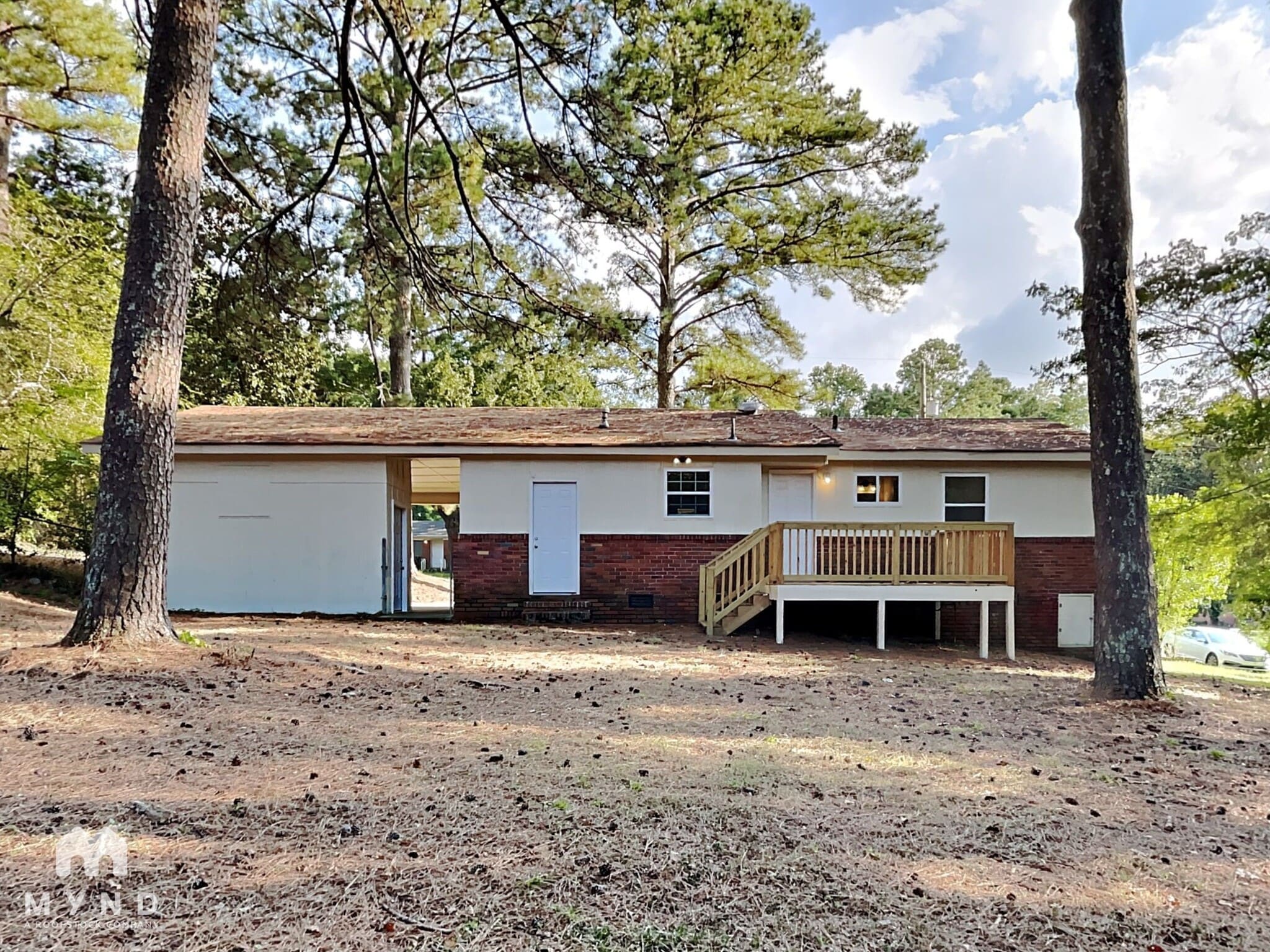 Building Photo - 440 Burgundy Rd