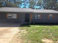 Building Photo - 3123 Ward Dr