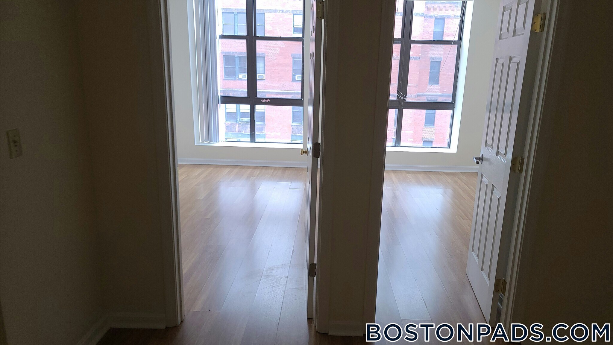 Building Photo - 81 Essex St