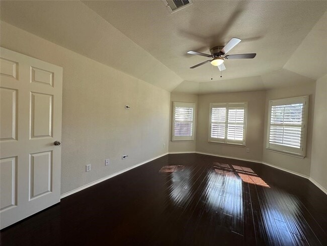 Building Photo - 1707 Magnolia Lake Ln