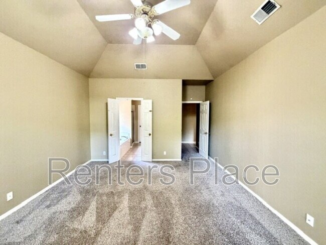 Building Photo - 204 N Magnolia Ct
