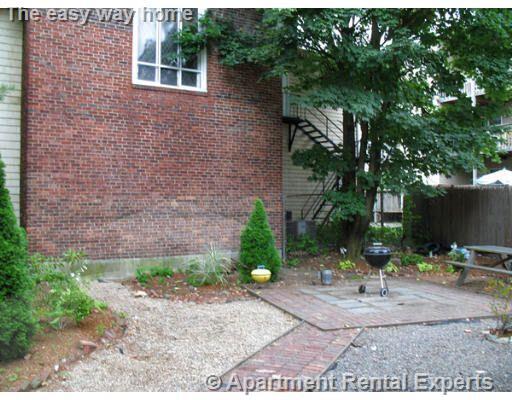 Building Photo - 56 Market St