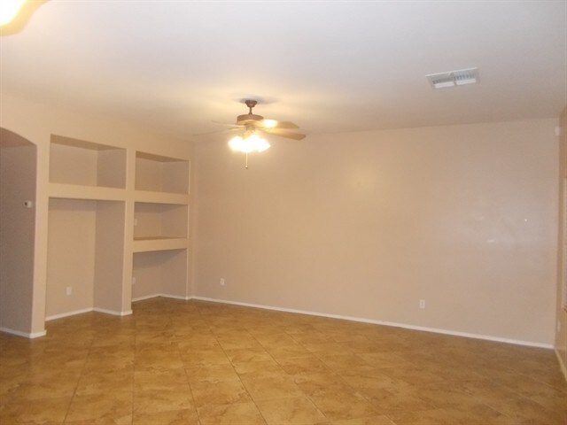 Building Photo - 3908 N 294th Ln