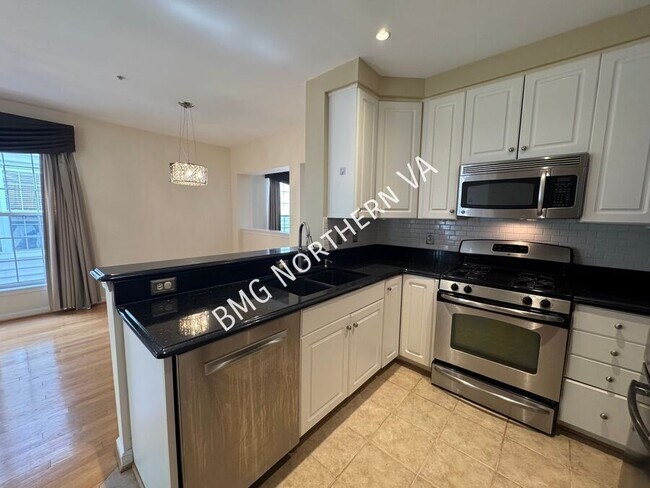 Building Photo - 1520 Northern Neck Dr