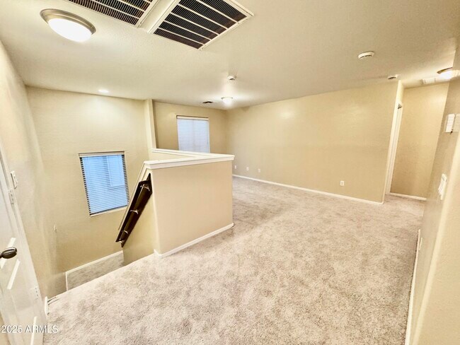 Building Photo - 42564 W Palmyra Ct