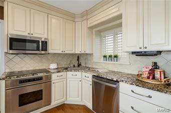 Building Photo - 250 S Brentwood Blvd