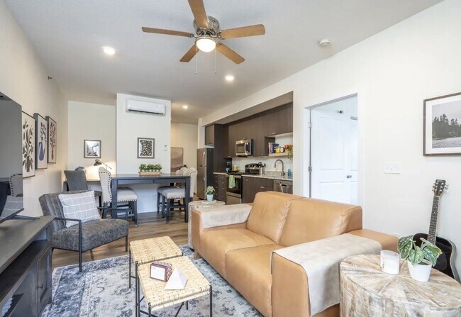 Building Photo - 5641 Silverstone Terrace