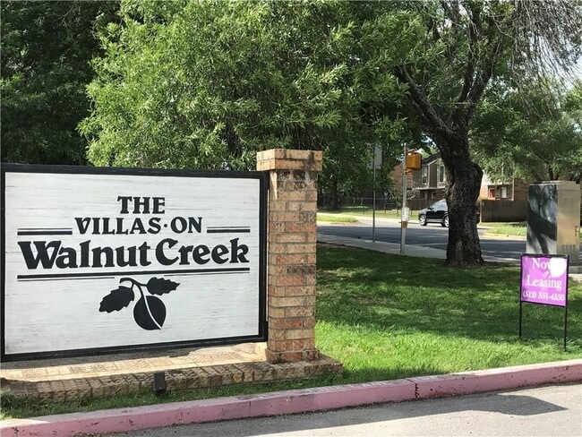 Building Photo - 1908 West Loop