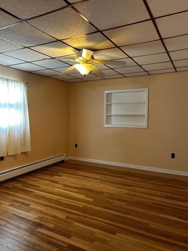 Building Photo - 308 North Blakely Street
