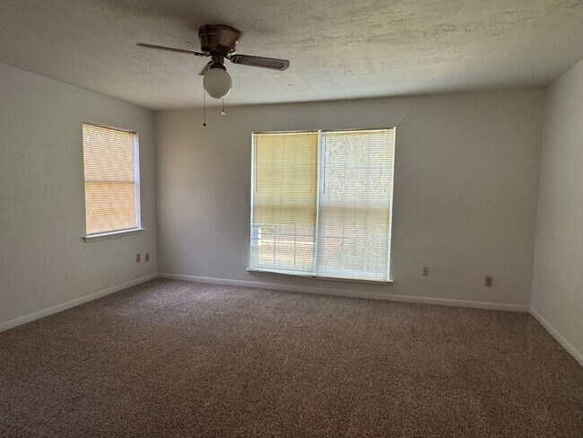 Primary Photo - 18121 Atkinson Ln