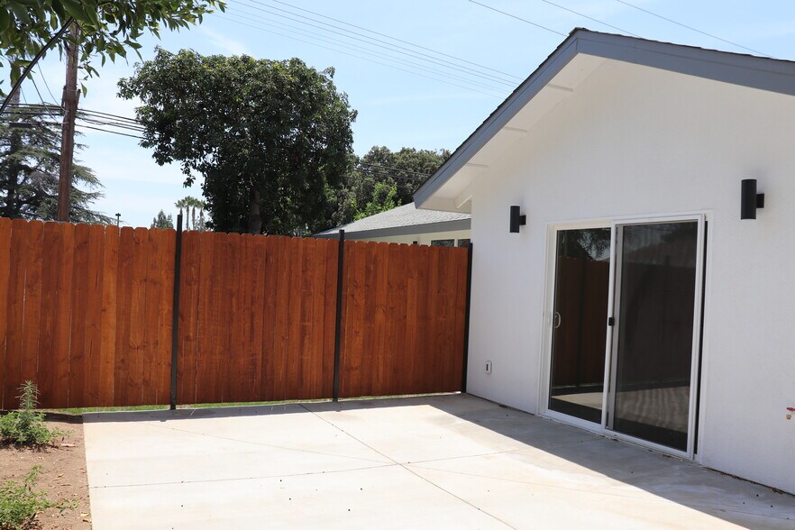 Building Photo - 9500 Penfield Ave