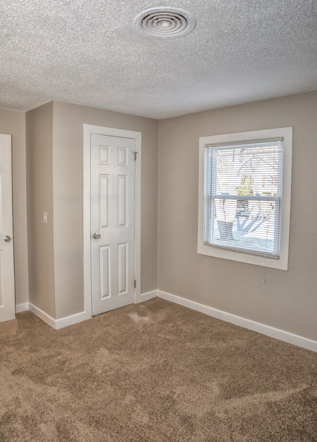 Building Photo - Beautifully Updated Ranch for Rent!