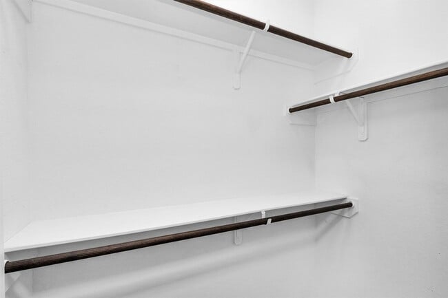 Building Photo - 16706 E Hammon