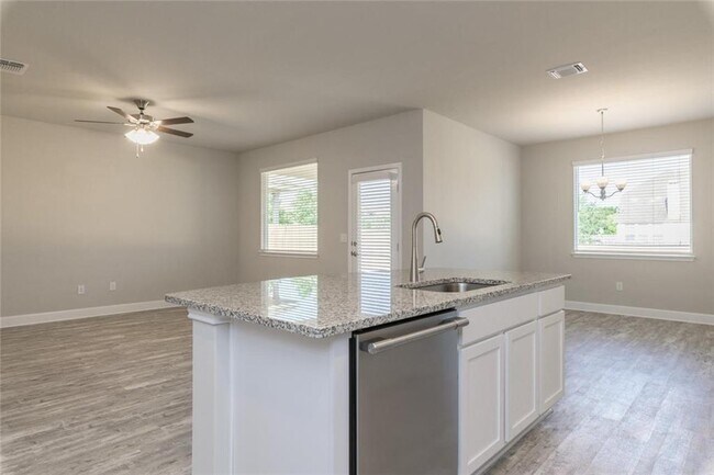 Building Photo - 9305 Margaret Jewel Ln