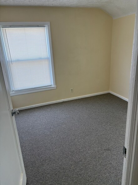 Building Photo - 25544 Tungsten Rd